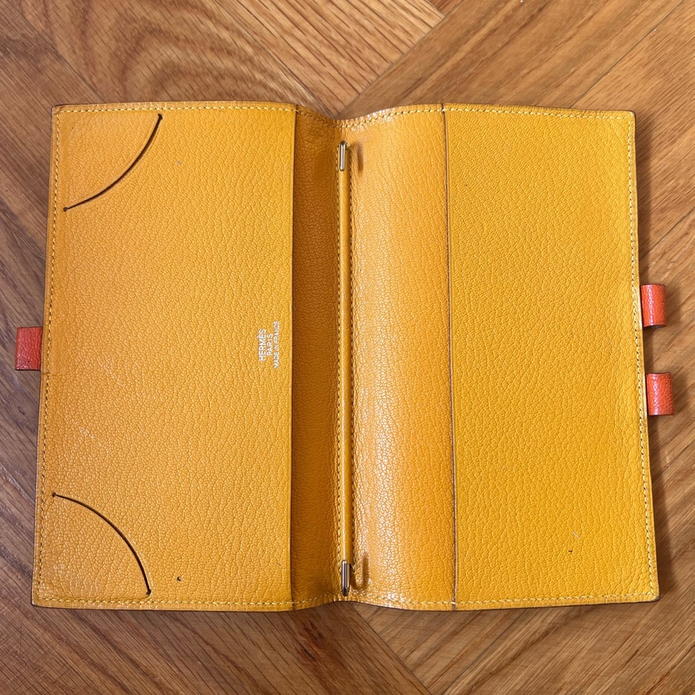 Hermes Orange Leather Yellow Interior Agenda Note Cover - Picture 5 of 13